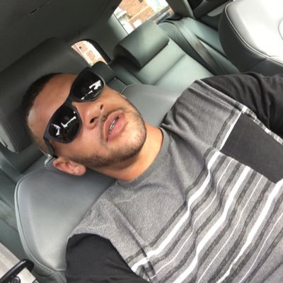 DelvinWalwyn187's profile picture. L double e d s till we die 😎