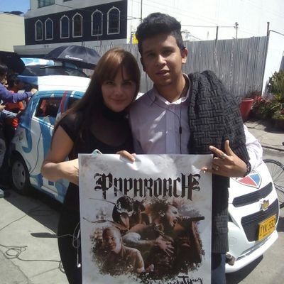 AlexlermaG's profile picture. Rockero pero caballero ;)