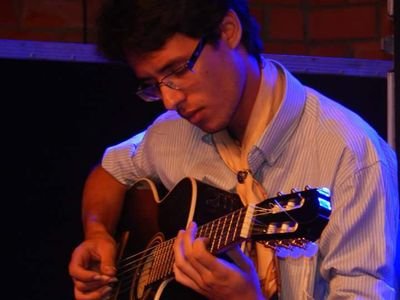 Músico, fonoaudiólogo, não mais sempre de bom humor, mas buscando o melhor que a vida nos propõe!!!