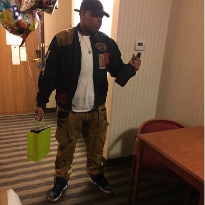 Jay2Goofy's profile picture. ig: @BIGNAEINTHEBAY   🎮PSN -Unl_Dolla 🎮😈