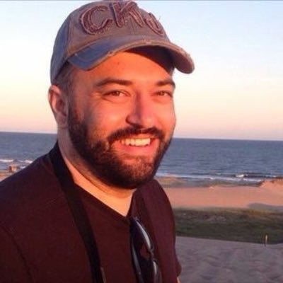 Comunista e terrabolista
Psicanalista em formação