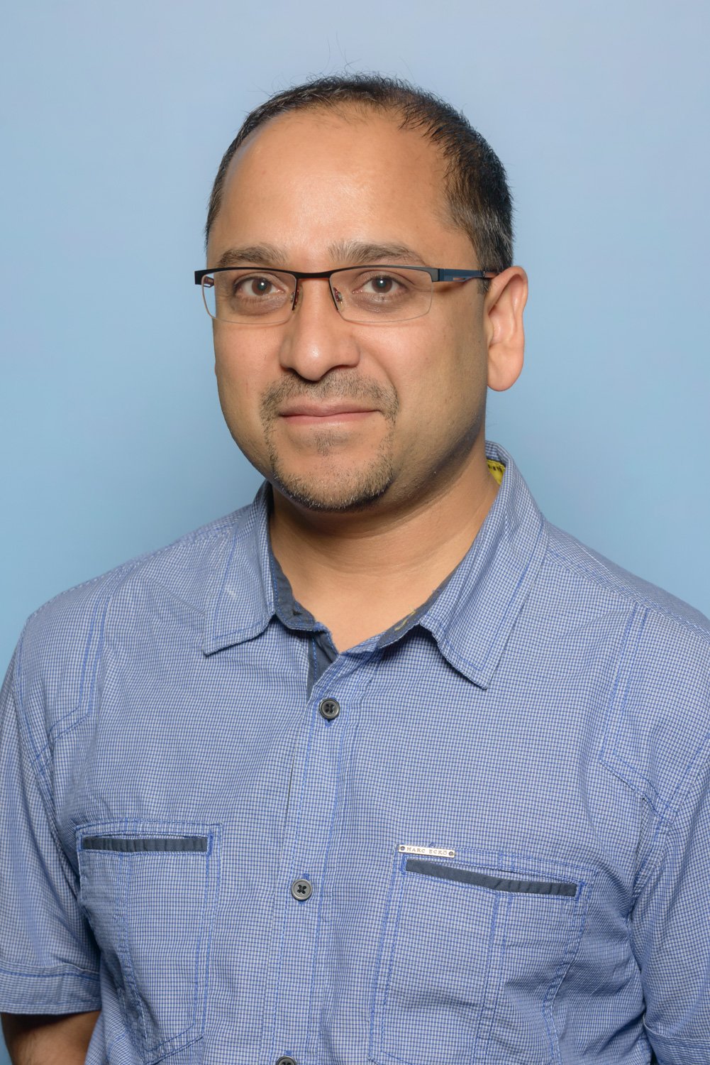 smahmood101's profile picture. Consultant ophthalmologist