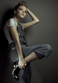 theone4style's profile picture. Love fashion? Love people? You will Love us! http://t.co/JlsTnokRY7