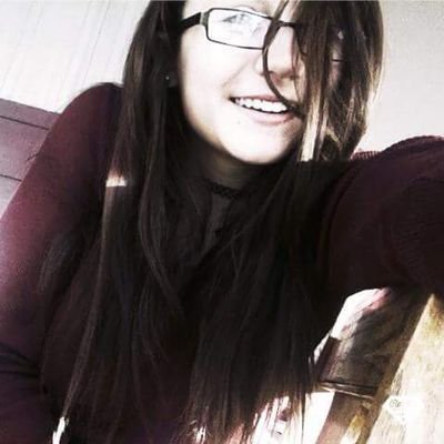 JuNiOr at LHS💚💛
Taken 11/5/16😍
Live fast🔥Die young👊 That's my choice😘
#TWDFAM