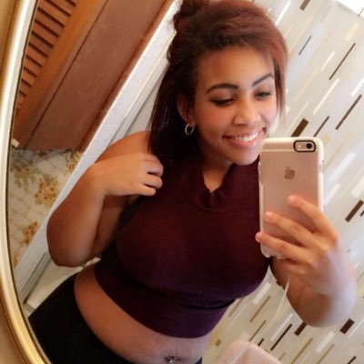 heyitslay94_'s profile picture. ▪️a s p i r e to i n s p i r e▪Nathan's momma ❤️ talents: eyelinering, art and sassiness- lover of old stuff-