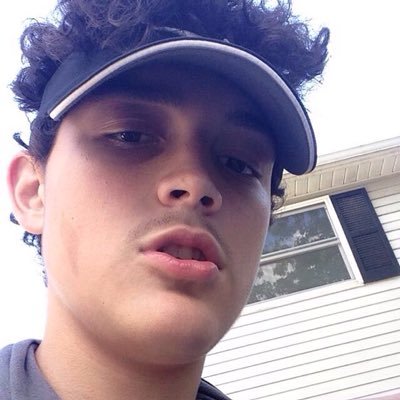 mickey2swishy's profile picture. I put mirrors everywhere in my room to surround myself with winners