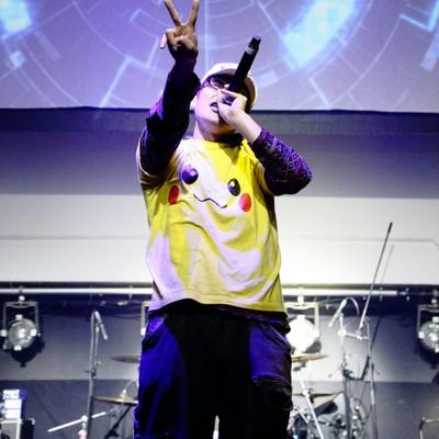 malcomhybridmc's profile picture. フリースタイルラップ / ビートボックス / ヴォーカル / 即興演奏 /

これらの要素を使って、
ライブ会場に来てくれた方々をおもてなしする『職業：やらかし師』

皆さんぜひ、体感してみて下さい(笑)

応援してくれる方。

ライブ中の動画撮影や
写真撮影をしてくれる方。大歓迎です。

ウィザードリィ愛好会624番