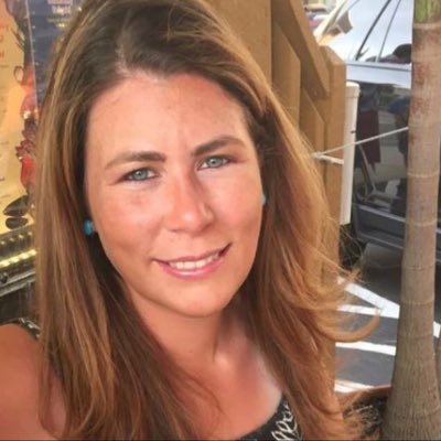 C_latteri's profile picture. Literacy Lab Teacher at HMSN | Reading Specialist | 🥍 Coach