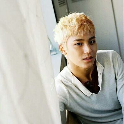 seveonteen's profile picture. (rants acc) seventeen makes me fcking drowned