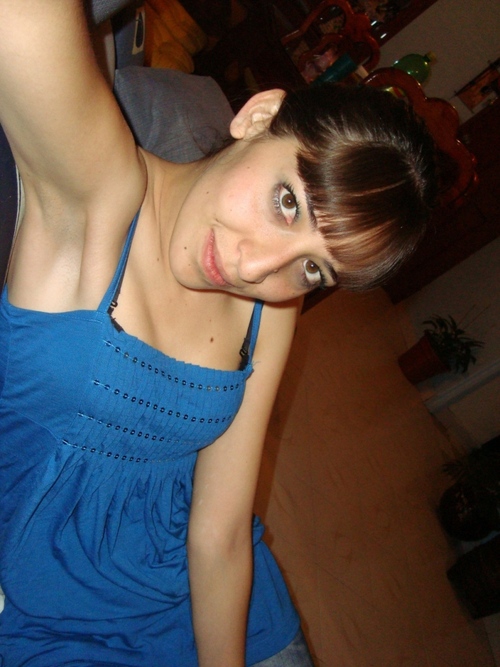 Lizpeque's profile picture. 