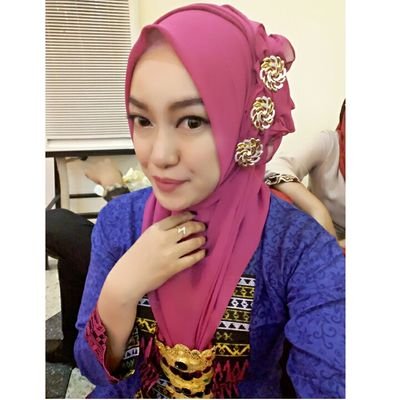 ♥ Allah | ♥ Nabi Muhammad SAW  | ♥ Family |  ♥ @awalgbastyan  | Studied Science of Communication at Tadulako University