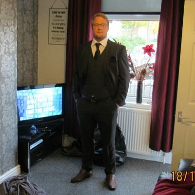 davidfrost2012's profile picture. want to know just ask :)