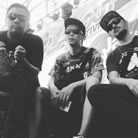 DEAD VERTICAL (@deadvertical) 's Twitter Profile