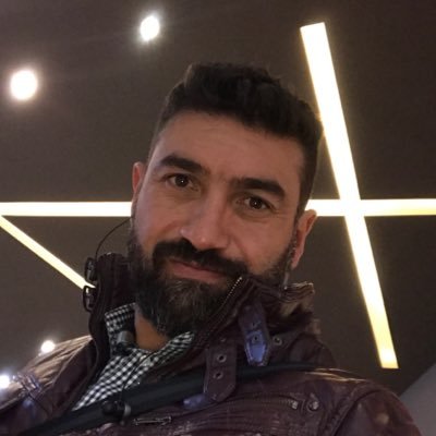 yamyr's profile picture. Sé educado y sígueme.