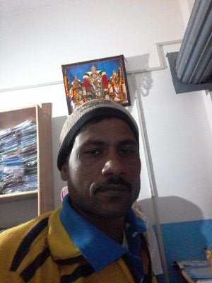 santosh12032273's profile picture. so help this everybody.