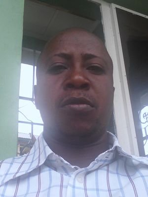 né à kalanganda vers idiofa dans le Bandndu