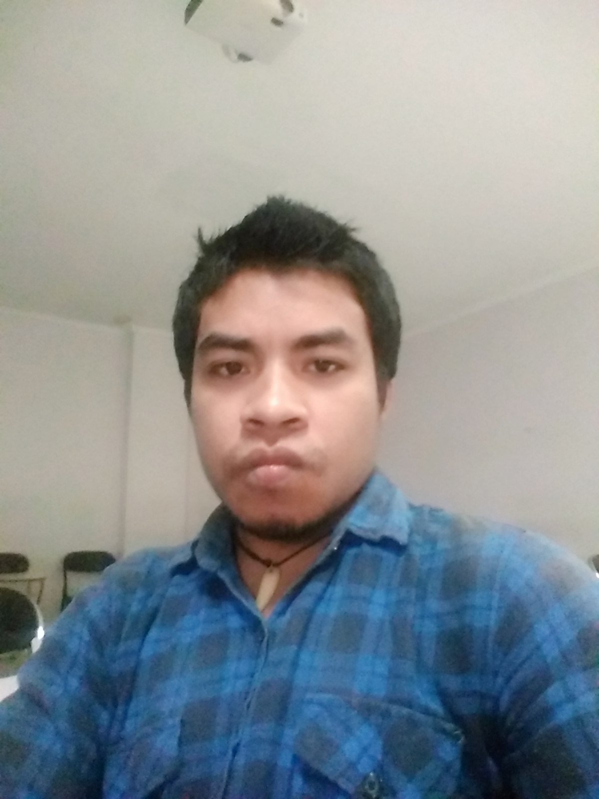 ElvisUmbu2's profile picture. 