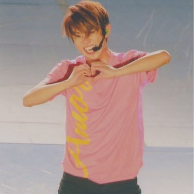 aibm8212's profile picture. 吐き出し