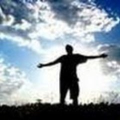 frank_2121's profile picture. ...la única cosa que no se puede comprar es la vida. La vida se gasta. Y es miserable gastar la vida para perder libertad. Pepe Mujica.