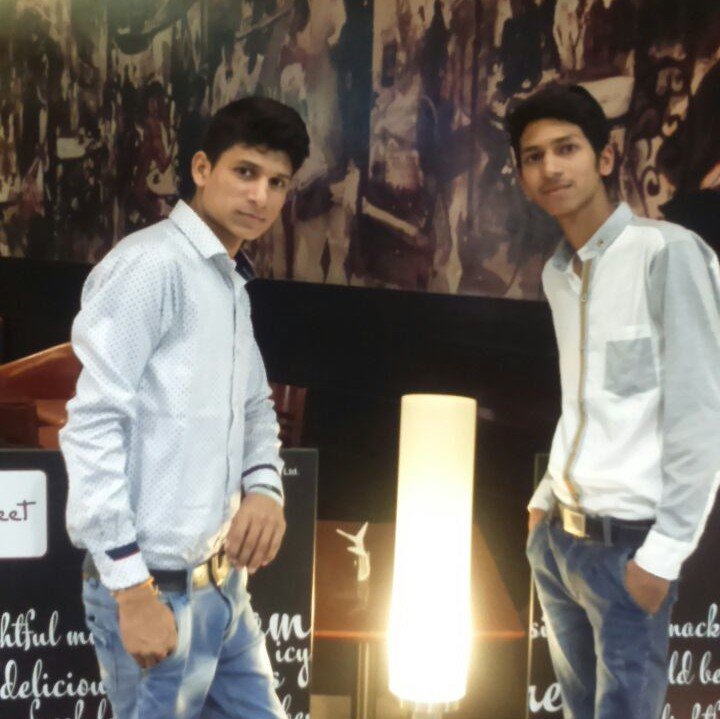 AYUSHAJ04121995's profile picture. I m cool boy