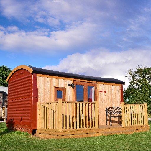 Wolds_Glamping