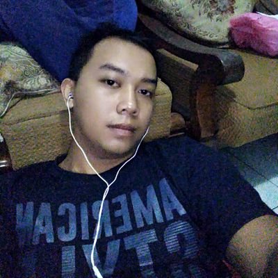 sandy69gokil's profile picture. thats me and the love story in my had