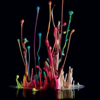 Art therapist & Visual Artist. Working with adults, young adults and families. Online Psychodynamic Art Therapy.