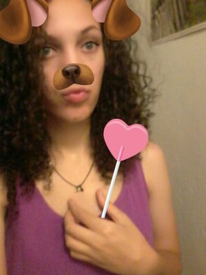 tamsinbrown24's profile picture. always gonna live my life to 💯💯💯💯💯