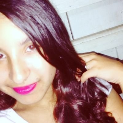 Simplesmente, eu gosto de gente transparente que diz o que sente e que realmente sente o que diz.♥