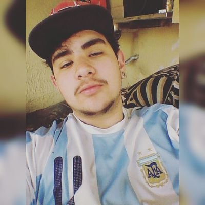 Marcoos_Style's profile picture. Hoje estou feliz porque sonhei com você, e amanhã posso chorar por não poder te ver mais.