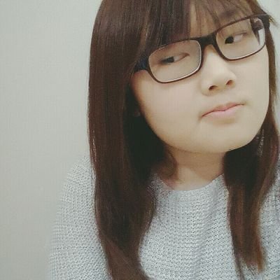 Deceitful_XinCi's profile picture. Being independent is the only way for not getting hurt.
