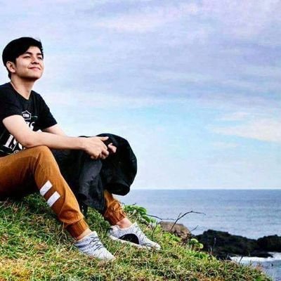 Karna aq pengen banget jadi artis terkenal