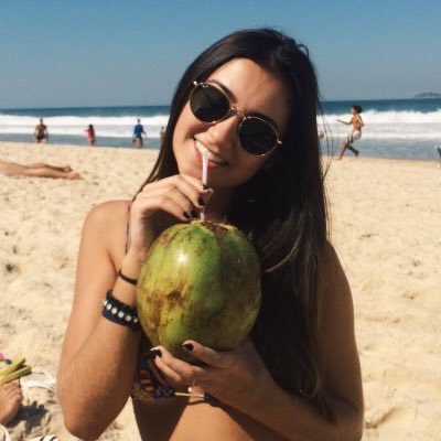 Estudante de Teatro - CAL Instagram e Snapchat: biancafariab