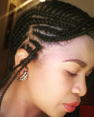 SandraZungu's profile picture. bullshit recognition expert | master of bluntness | #VodkaLover #OrosAddict