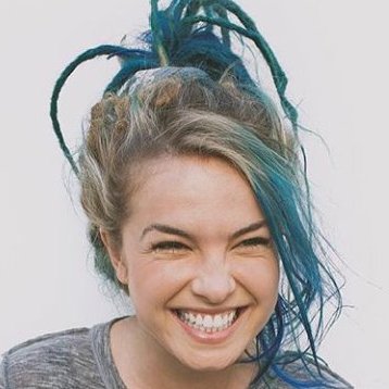 Quem não tem o que esconder, fala na cara o que pensa. - @Lua_Blanco
