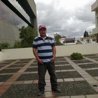 me gusta tener amigos y amigas microemprensario amable soltero respetuoso practico artes marciales detallista henamorado de la vida