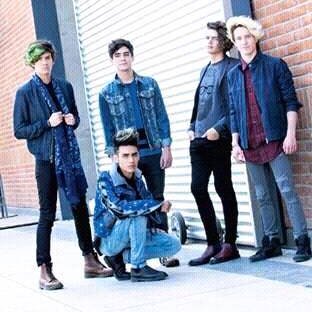 Paolaga47100284's profile picture. Amo a cd9 y soy coder de corazón