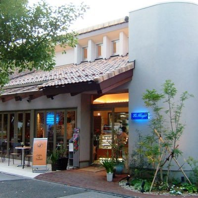 アトリエ ル.ミュゲは幸せをお届けするお菓子屋です。