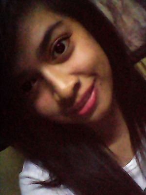 Annaarevalo8's profile picture. 