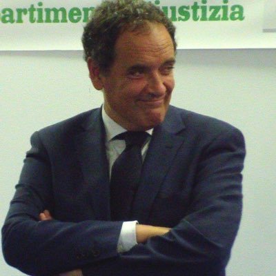 Al Senato nella XVIII legislatura. Sono in direzione nazionale del PD. Inguaribile interista. Credo al principio di responsabilità.