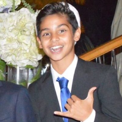 KaFreak's profile picture. just a guy with a YouTube channel, I do gfx, tweet me and I will dm you.