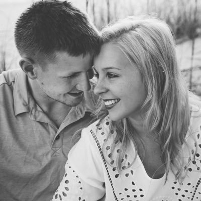 LEAVEit2B3V3R's profile picture. 