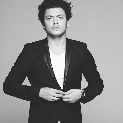 💖@kevadamsss fan de lui \(^_^)/ \(^_^)/ \(^_^)/ #Adamsienne ❤ et #teamClavier 😍