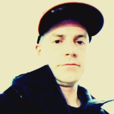 snwbrdtraining's profile picture. stuff