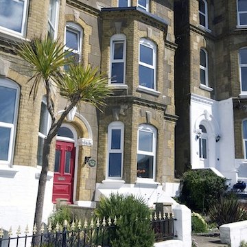 Character 4 star self catering seaview apartment at Ventnor, Isle of Wight
