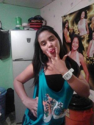 Carol_thubebita's profile picture. Soy una chica bisexual sencilla dulce cariñosa a mi corta edad se un poco de la vida... Muy poco utilizo esta red , pero sigueme y te sigo