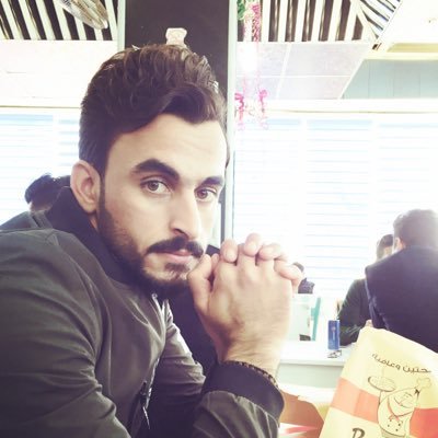 انا من بلاد  تخجل الـ ام من جارتها ان لم يكن لديها ولد شهيد !