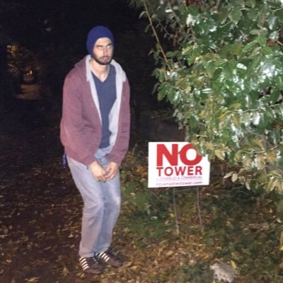 edinthecloudz's profile picture. professional idiot