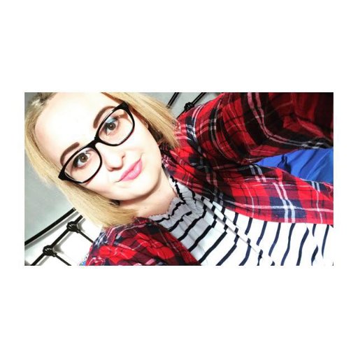 Youtuber - MyLifeAsCharlotte.
18 Years old
Epileptic.
Wales.
Insta - charljadexo
Snapchat - charllouise1
I follow back and check my DM's on a daily basis.
