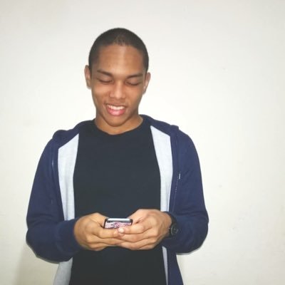 racefieldd's profile picture. popcorn poppin’